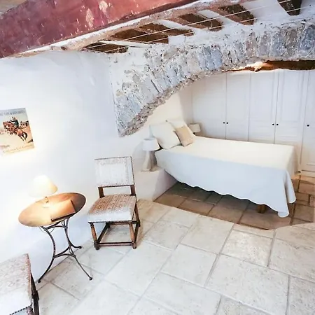 Village House With Ac & Sunny Roof Terrace *