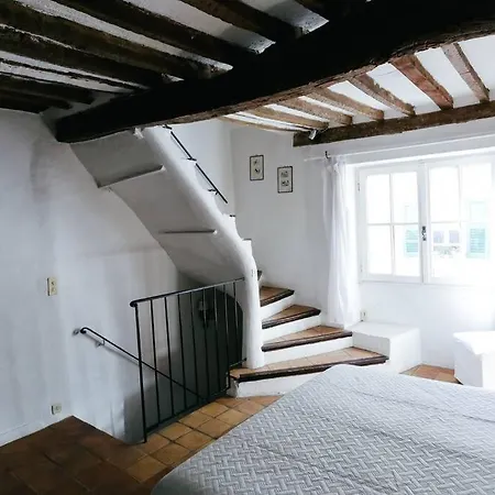 Village House With Ac & Sunny Roof Terrace Holiday home