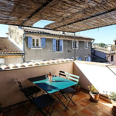 Village House With Ac & Sunny Roof Terrace *