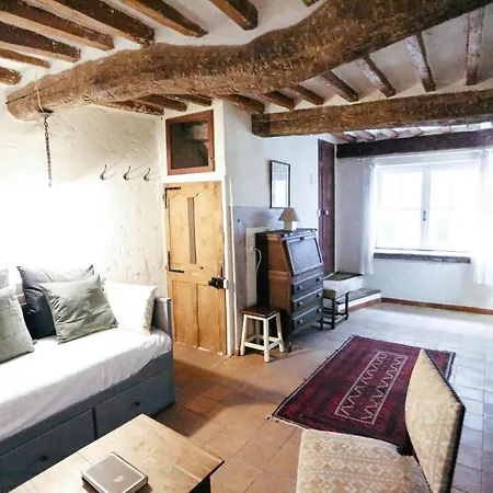 Village House With Ac & Sunny Roof Terrace Holiday home *